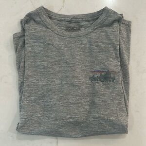 Men’s Patagonia dri fit tshirt